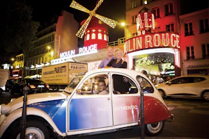 Balade de nuit en 2CV : visite de Montmartre