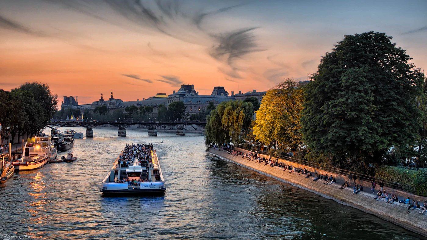 Bateaux Mouches : croisière promenade