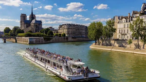 Bateaux Mouches - Sightseeing cruise