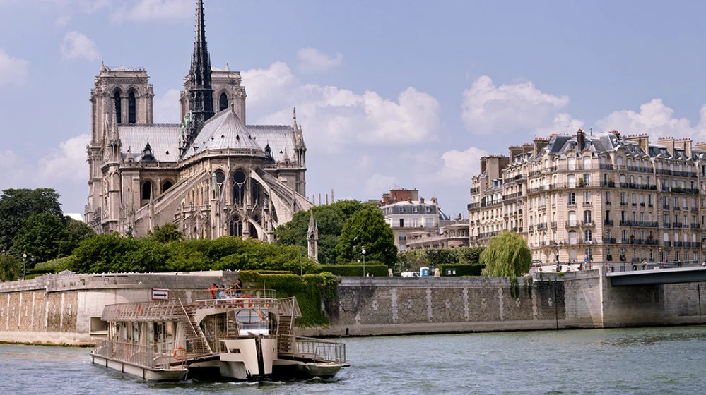 Crociera (Bateaux Parisiens)