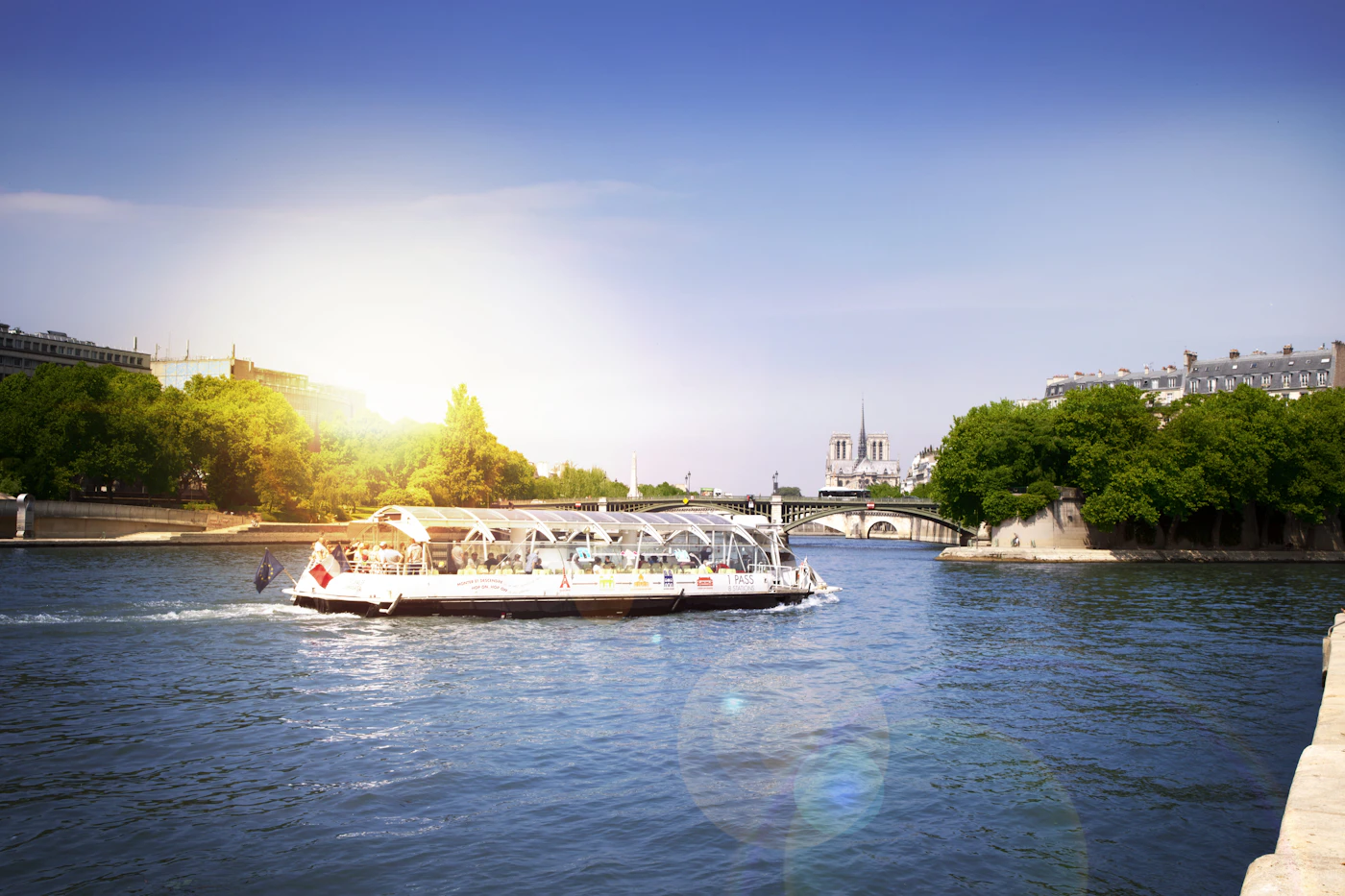 Batobus: Hop-on-Hop-off-Shuttle auf der Seine