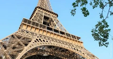 Best-of Tour: Eiffel Tower + hop-on hop-off bus + Cruise