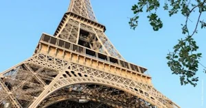 Best-of Tour: Eiffel Tower + hop-on hop-off bus + Cruise