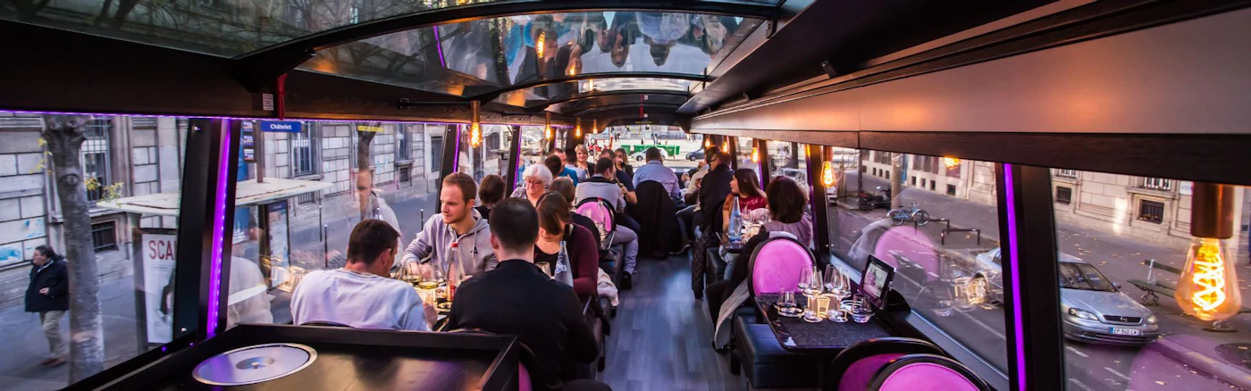 Cena a bordo del Bus Toqué