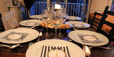 Dinner at the home of a Parisian journalist