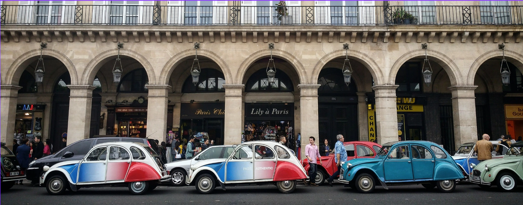 Parisian daytrip in a 2CV - Paris Authentic