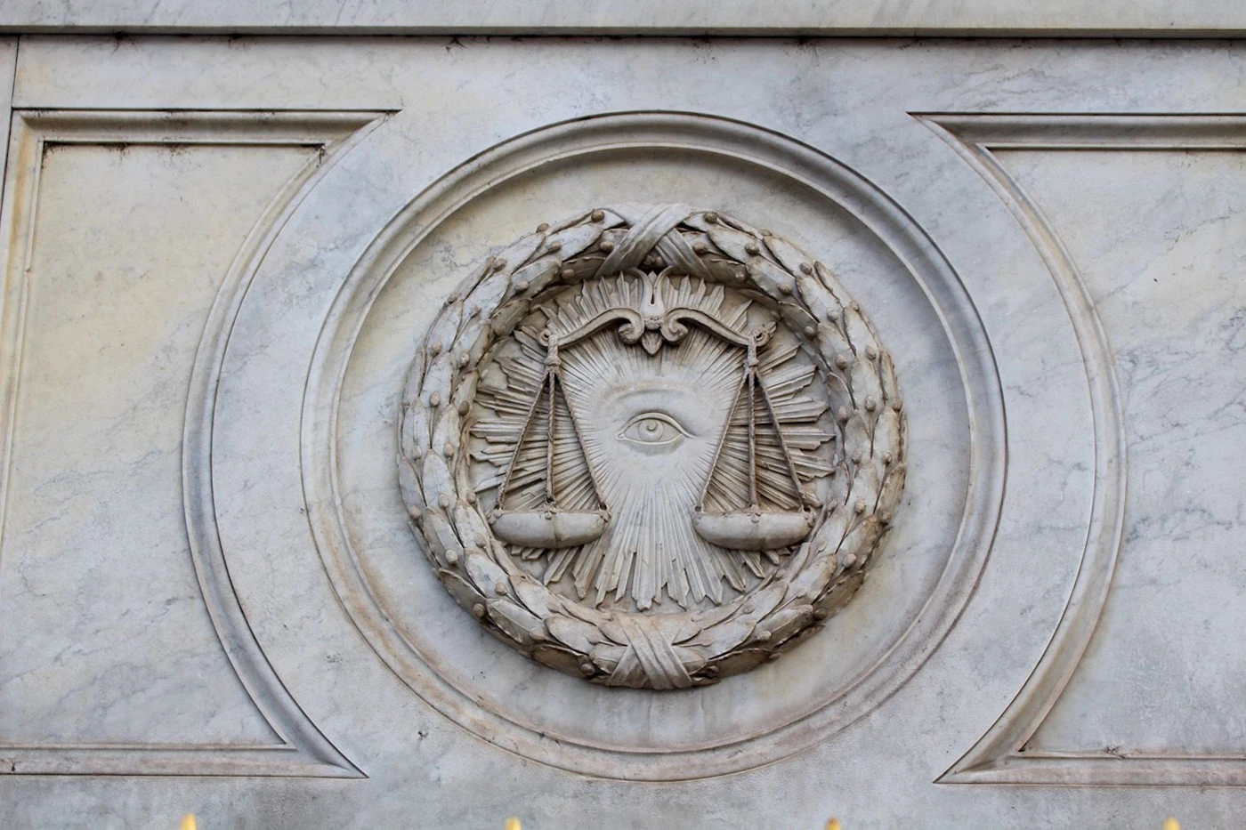 Freemasons: Myths and Revelations About a Secret Society.