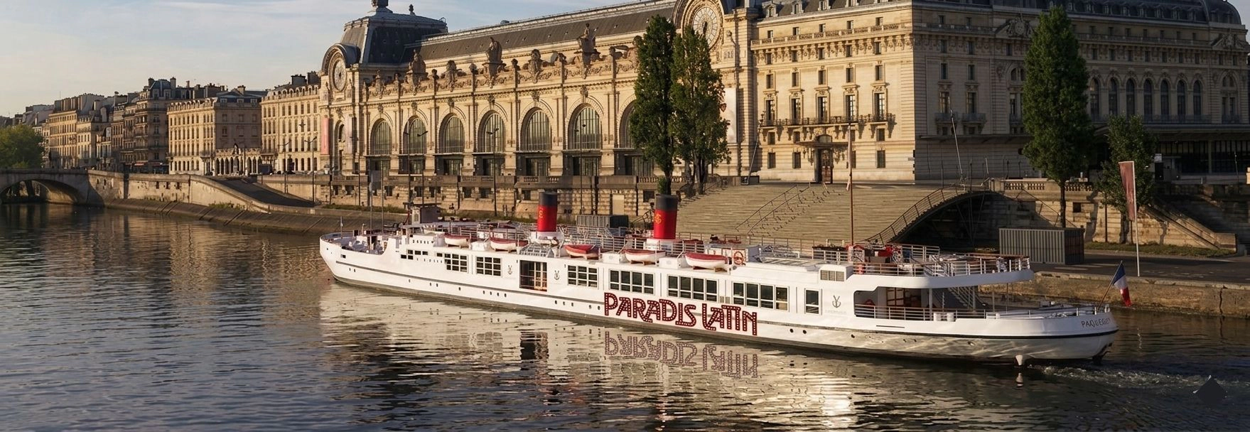 Paradis Latin Dîner-spectacle sur la Seine avec le feu d'artifice de Paris