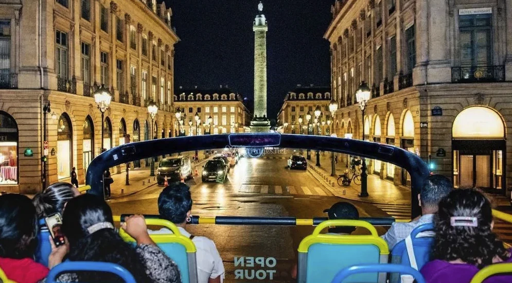 TootBus : Paris by night