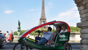Fahrt mit dem Turtle-Fahrradtaxi: Die Gustave-Eiffel-Tour