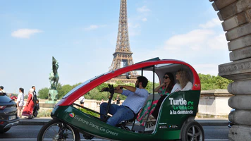 Paseo en bici-taxi Turtle: el Gustave Eiffel tour