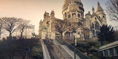 Investigation tour: The Montmartre Burglar