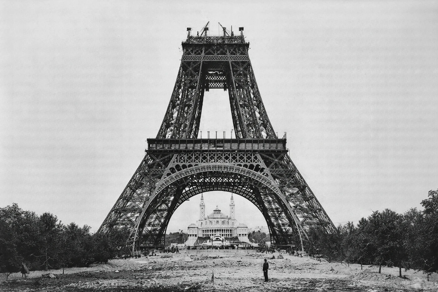 Visita guidata: Le Esposizioni Universali di Parigi e le loro tracce - Interkultur