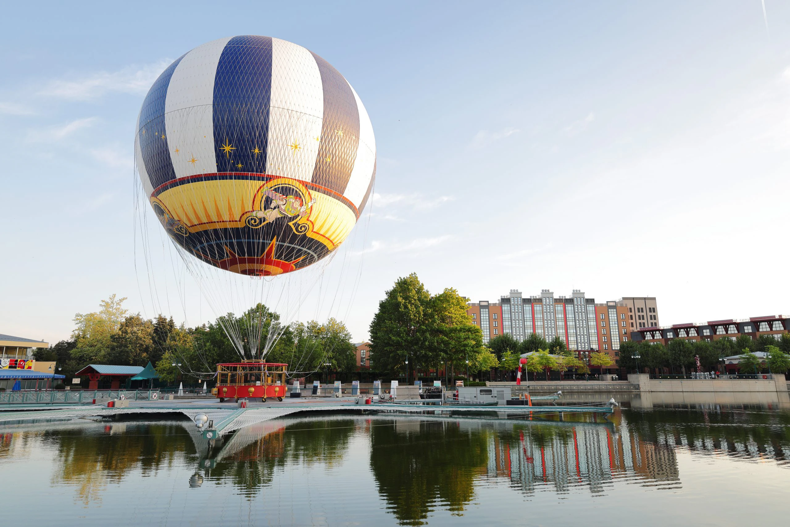 Flight aboard the Ballon Panoramagique du Disney® Village
